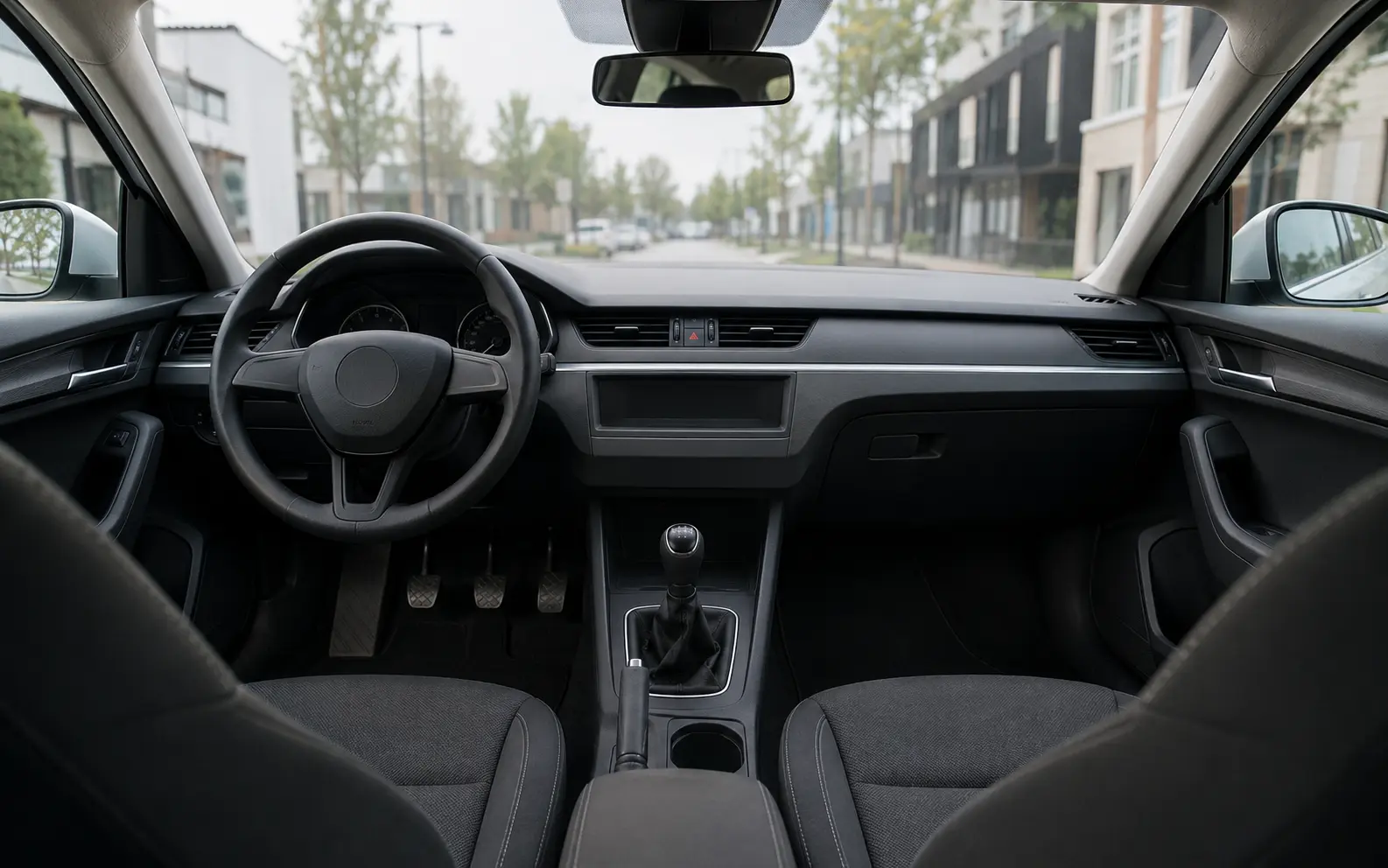 Technisch correct interieur van een moderne lesauto